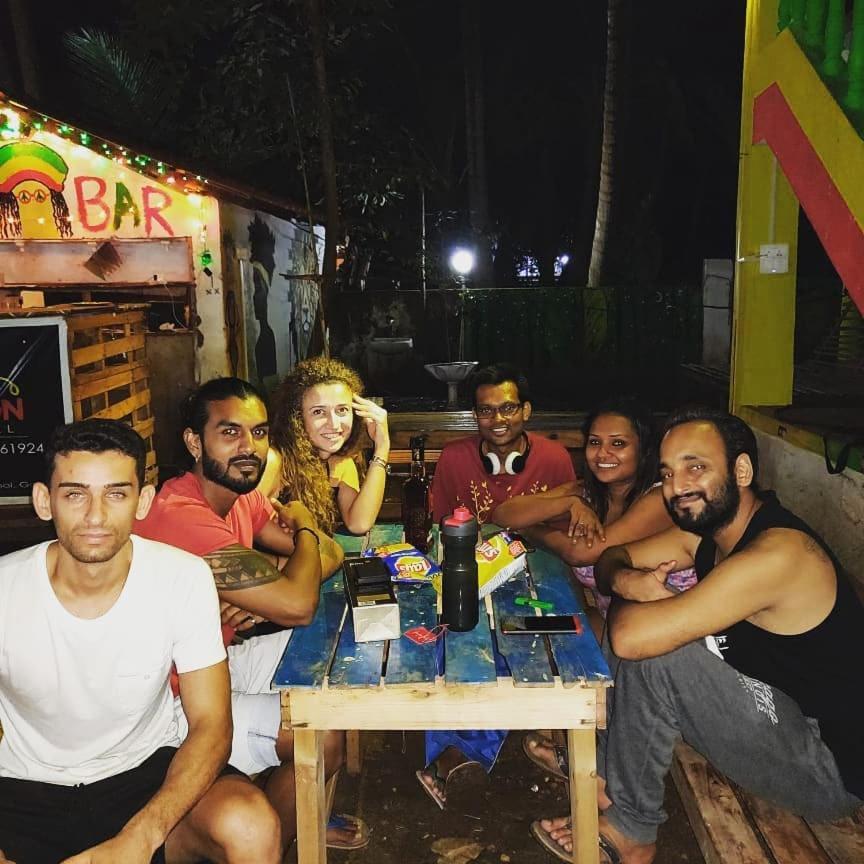 Rasta Mansion - Beach Hostel And Rooms Arambol Exterior photo
