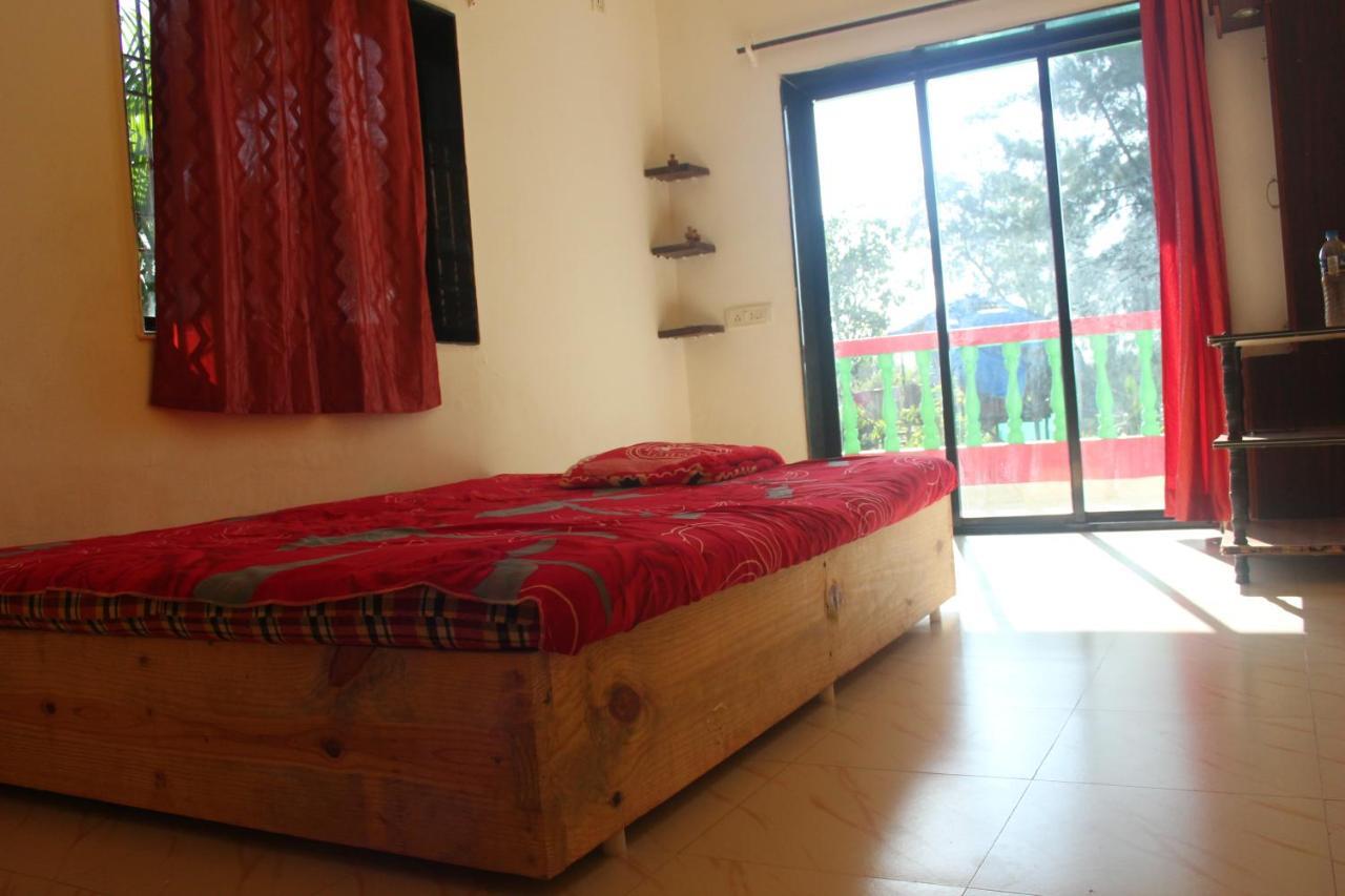 Rasta Mansion - Beach Hostel And Rooms Arambol Exterior photo